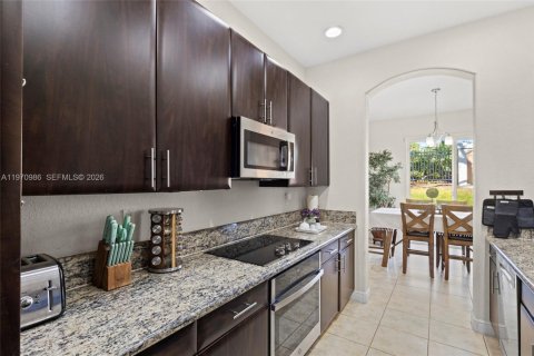 Купить таунхаус в Коконат Крик, Флорида 3 спальни, 186.36м2, № 2033970 - фото 13