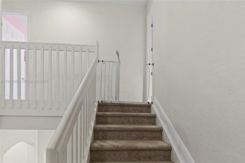 Купить таунхаус в Коконат Крик, Флорида 3 спальни, 186.36м2, № 2033970 - фото 18