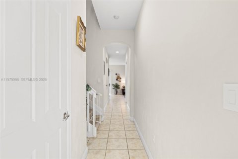 Купить таунхаус в Коконат Крик, Флорида 3 спальни, 186.36м2, № 2033970 - фото 7