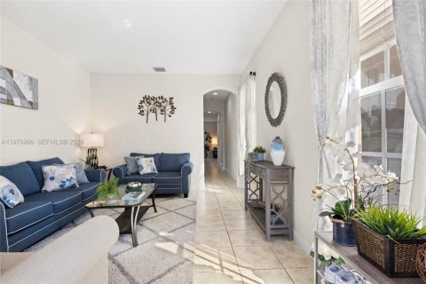 Купить таунхаус в Коконат Крик, Флорида 3 спальни, 186.36м2, № 2033970 - фото 5