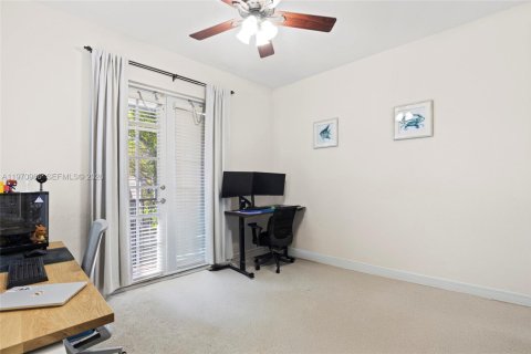 Купить таунхаус в Коконат Крик, Флорида 3 спальни, 186.36м2, № 2033970 - фото 25