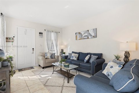 Купить таунхаус в Коконат Крик, Флорида 3 спальни, 186.36м2, № 2033970 - фото 4