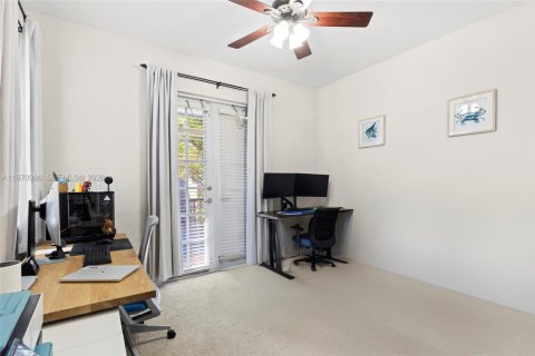 Купить таунхаус в Коконат Крик, Флорида 3 спальни, 186.36м2, № 2033970 - фото 27