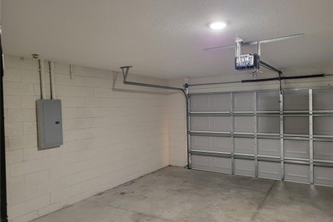 House in Ocala, Florida 4 bedrooms, 149.48 sq.m. № 1913954 - photo 10