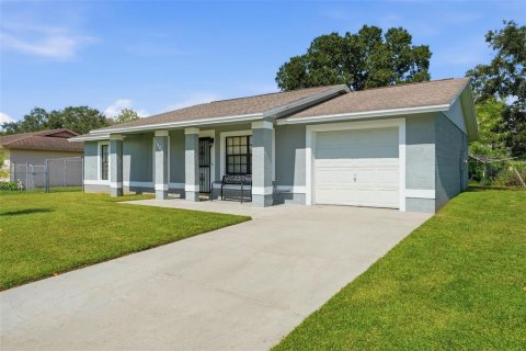 Villa ou maison à vendre à Winter Garden, Floride: 3 chambres, 96.25 m2 № 2413469 - photo 3