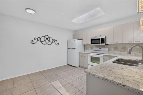 Villa ou maison à vendre à The Villages, Floride: 2 chambres, 104.14 m2 № 2316866 - photo 8