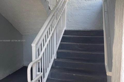 Copropriété à louer à Miami, Floride: 1 chambre, 104.52 m2 № 1984416 - photo 26