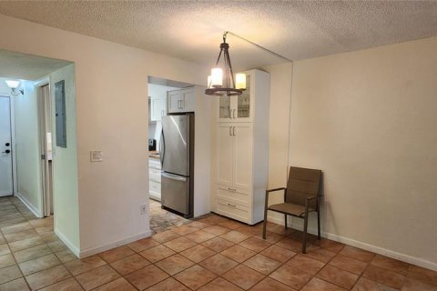 Condo in Saint Petersburg, Florida, 2 bedrooms  № 1718179 - photo 6