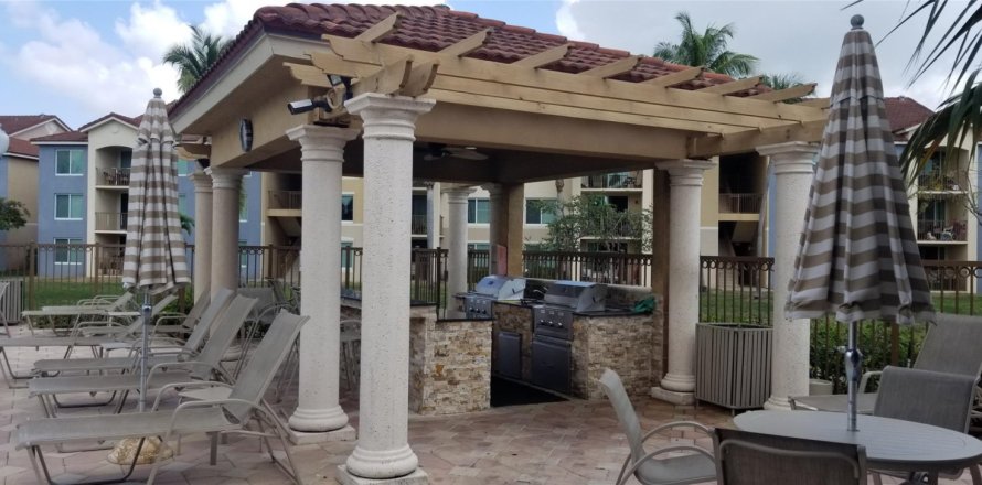 Condominio en Boynton Beach, Florida, 2 dormitorios № 1223593