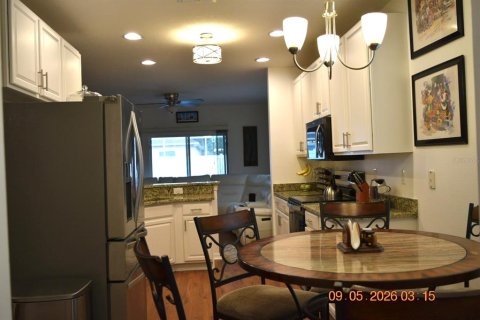 House in DeLand, Florida 4 bedrooms, 174.1 sq.m. № 2356633 - photo 5