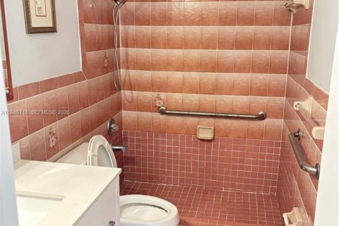 Villa ou maison à louer à Miami, Floride: 3 chambres, 111.48 m2 № 2002449 - photo 3