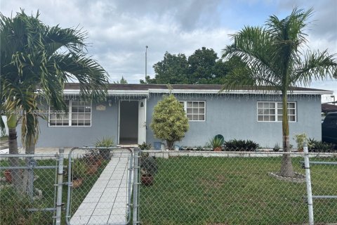 Villa ou maison à Miami, Floride 3 chambres, 111.48 m2 № 2002449