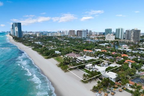 Casa en venta en Golden Beach, Florida, 6 dormitorios, 1077.57 m2 № 1600109 - foto 12