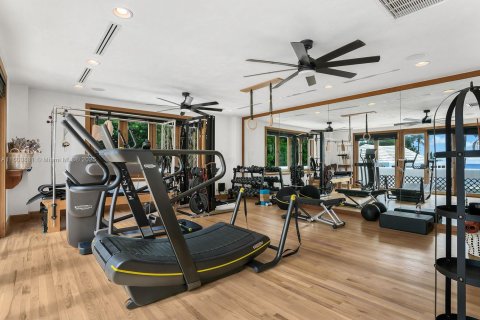 Casa en venta en Golden Beach, Florida, 6 dormitorios, 1077.57 m2 № 1600109 - foto 28