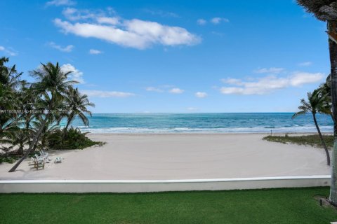 Casa en venta en Golden Beach, Florida, 6 dormitorios, 1077.57 m2 № 1600109 - foto 30