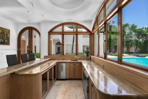 Casa en venta en Golden Beach, Florida, 6 dormitorios, 1077.57 m2 № 1600109 - foto 18