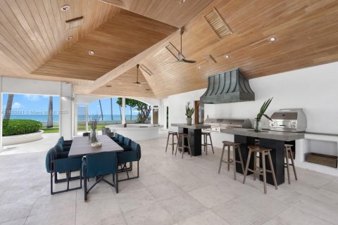 Casa en venta en Golden Beach, Florida, 6 dormitorios, 1077.57 m2 № 1600109 - foto 19