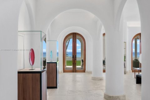 Casa en venta en Golden Beach, Florida, 6 dormitorios, 1077.57 m2 № 1600109 - foto 14