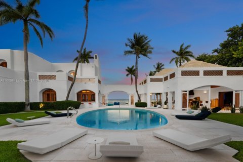 Casa en venta en Golden Beach, Florida, 6 dormitorios, 1077.57 m2 № 1600109 - foto 3