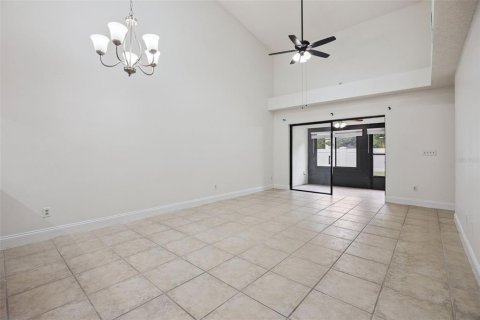 Townhouse in Orlando, Florida 3 bedrooms, 153.1 sq.m. № 2386183 - photo 18