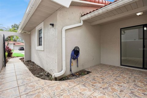 Townhouse in Orlando, Florida 3 bedrooms, 153.1 sq.m. № 2386183 - photo 7