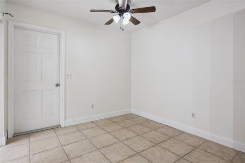 Townhouse in Orlando, Florida 3 bedrooms, 153.1 sq.m. № 2386183 - photo 10