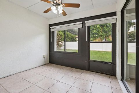 Townhouse in Orlando, Florida 3 bedrooms, 153.1 sq.m. № 2386183 - photo 30