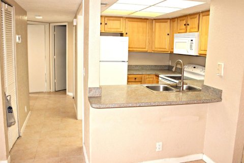 Copropriété à vendre à Port St. Lucie, Floride: 2 chambres, 82.31 m2 № 2387939 - photo 3