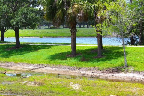 Condo à Port St. Lucie, Floride, 2 chambres  № 2387939