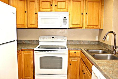 Copropriété à vendre à Port St. Lucie, Floride: 2 chambres, 82.31 m2 № 2387939 - photo 4