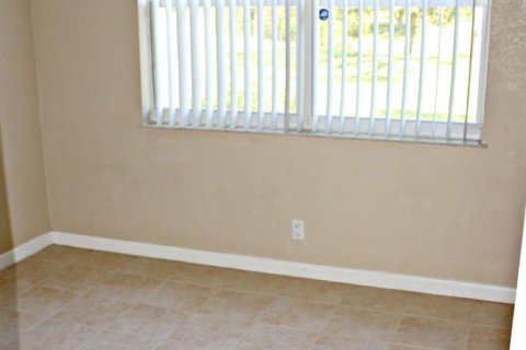 Copropriété à vendre à Port St. Lucie, Floride: 2 chambres, 82.31 m2 № 2387939 - photo 10
