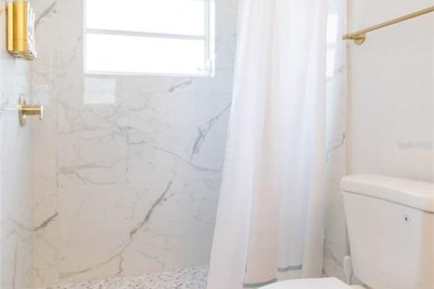 House in Clearwater, Florida 2 bedrooms, 140.28 sq.m. № 1512153 - photo 26