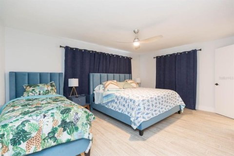 House in Clearwater, Florida 2 bedrooms, 140.28 sq.m. № 1512153 - photo 14