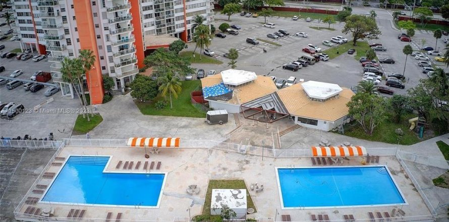 Condo in Miami, Florida, 1 bedroom  № 1116841