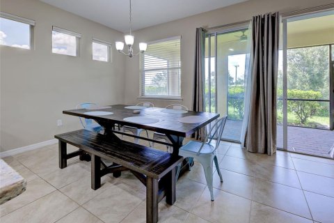 House in North Port, Florida 4 bedrooms, 225.01 sq.m. № 2231032 - photo 17