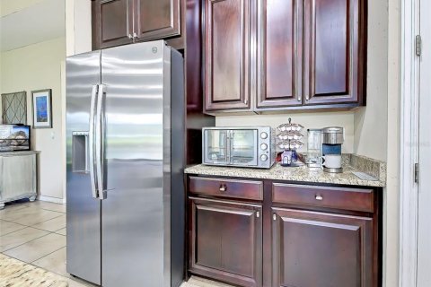 House in North Port, Florida 4 bedrooms, 225.01 sq.m. № 2231032 - photo 14