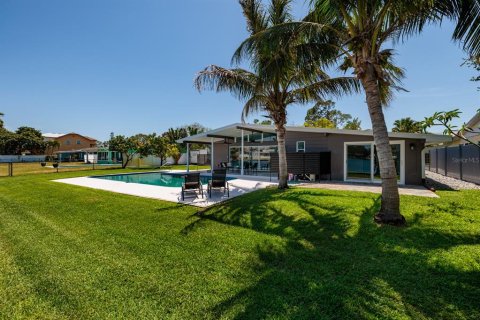 Villa ou maison à vendre à Saint Petersburg, Floride: 3 chambres, 187.11 m2 № 1654090 - photo 27