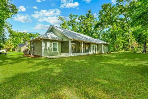 House in Fanning Springs, Florida 3 bedrooms, 170.2 sq.m. № 1894376 - photo 5