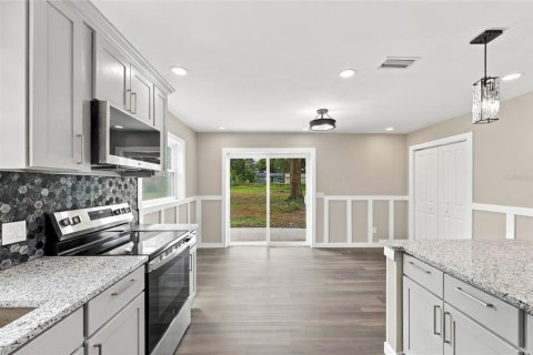 Villa ou maison à vendre à Lakeland, Floride: 4 chambres, 108.79 m2 № 2389224 - photo 8