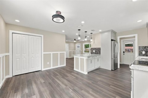 Villa ou maison à vendre à Lakeland, Floride: 4 chambres, 108.79 m2 № 2389224 - photo 6