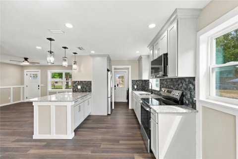 Villa ou maison à vendre à Lakeland, Floride: 4 chambres, 108.79 m2 № 2389224 - photo 7