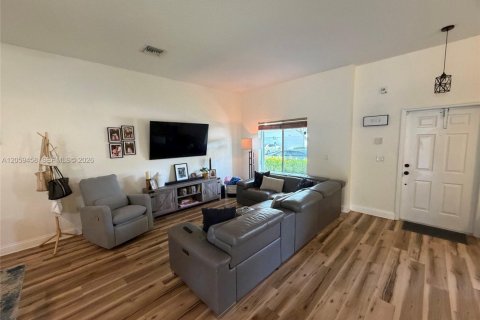 Townhouse in Homestead, Florida 3 bedrooms, 176.98 sq.m. № 2158069 - photo 11