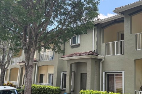Townhouse in Homestead, Florida 3 bedrooms, 176.98 sq.m. № 2158069 - photo 4