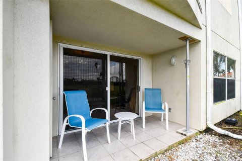 Condo in Saint Petersburg, Florida, 2 bedrooms  № 1684626 - photo 28