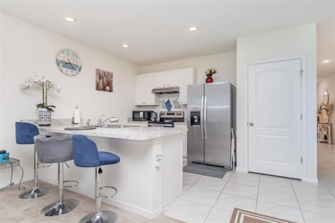 House in Lake Alfred, Florida 4 bedrooms, 137.96 sq.m. № 1884246 - photo 3