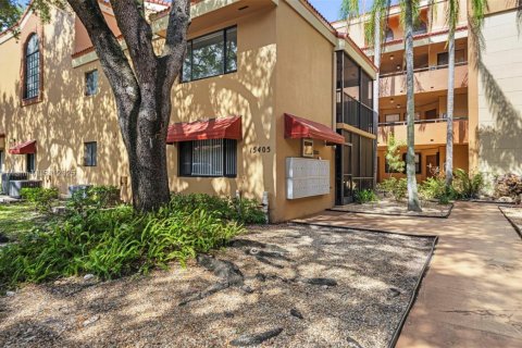 Condo in Miami Lakes, Florida, 2 bedrooms  № 1857024 - photo 3