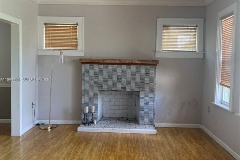 Villa ou maison à vendre à Miami, Floride: 2 chambres, 111.48 m2 № 1998788 - photo 13