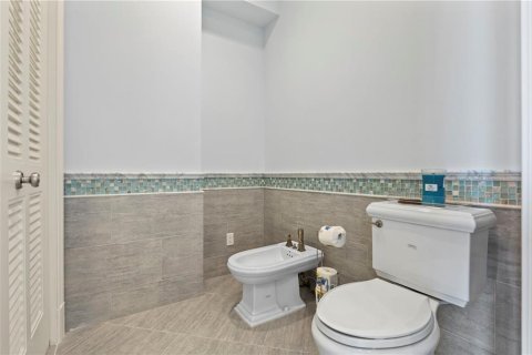 Купить виллу или дом в Виро-Бич, Флорида 13 комнат, 373.75м2, № 2179131 - фото 20