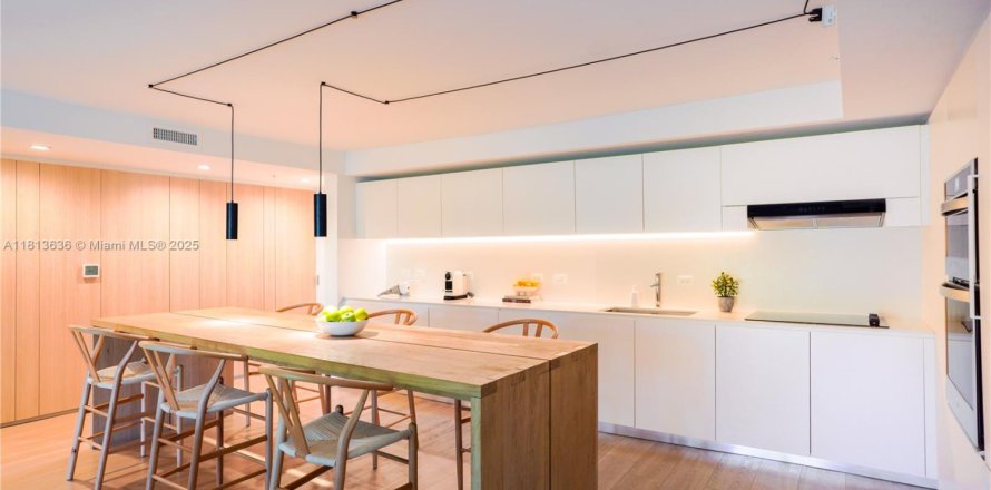 Apartamento en Bal Harbour, Florida 2 dormitorios, 143.81 m2 № 1936824