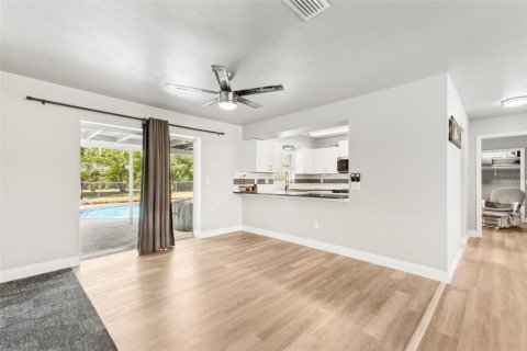 Villa ou maison à vendre à Cape Coral, Floride: 4 chambres, 155.33 m2 № 1747239 - photo 15